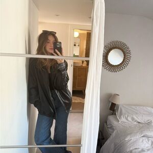 Vintage Kenneth Cole 100% leather jacket